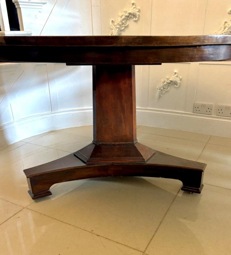 Antique Regency Circular Mahogany Centre / Dining Table on Pedestal Base - Image 9